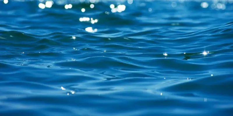 Mơ nước trong veo chảy vào nhà