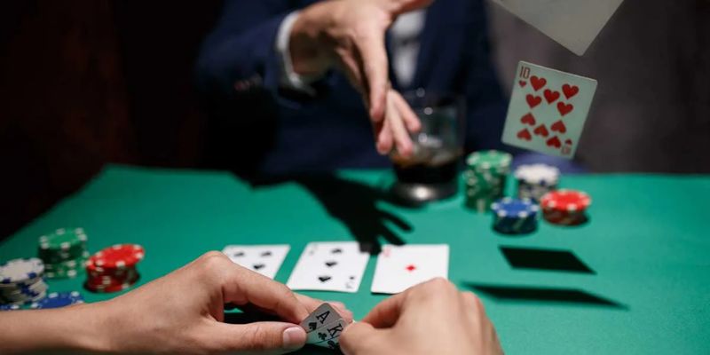 Poker online game với hàng trăm giải đấu đang chạy