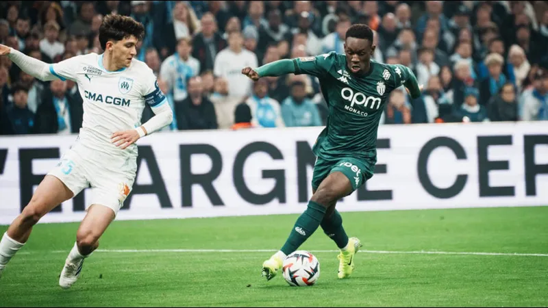 Trận đấu bóng đá giữa Marseille và Monaco Trận đấu bóng đá giữa Marseille và Monaco